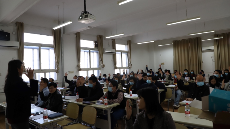 1647855123436389.jpg beats365唯一官方网站第五届教职工代表大会第六次会议顺利召开-3.jpg